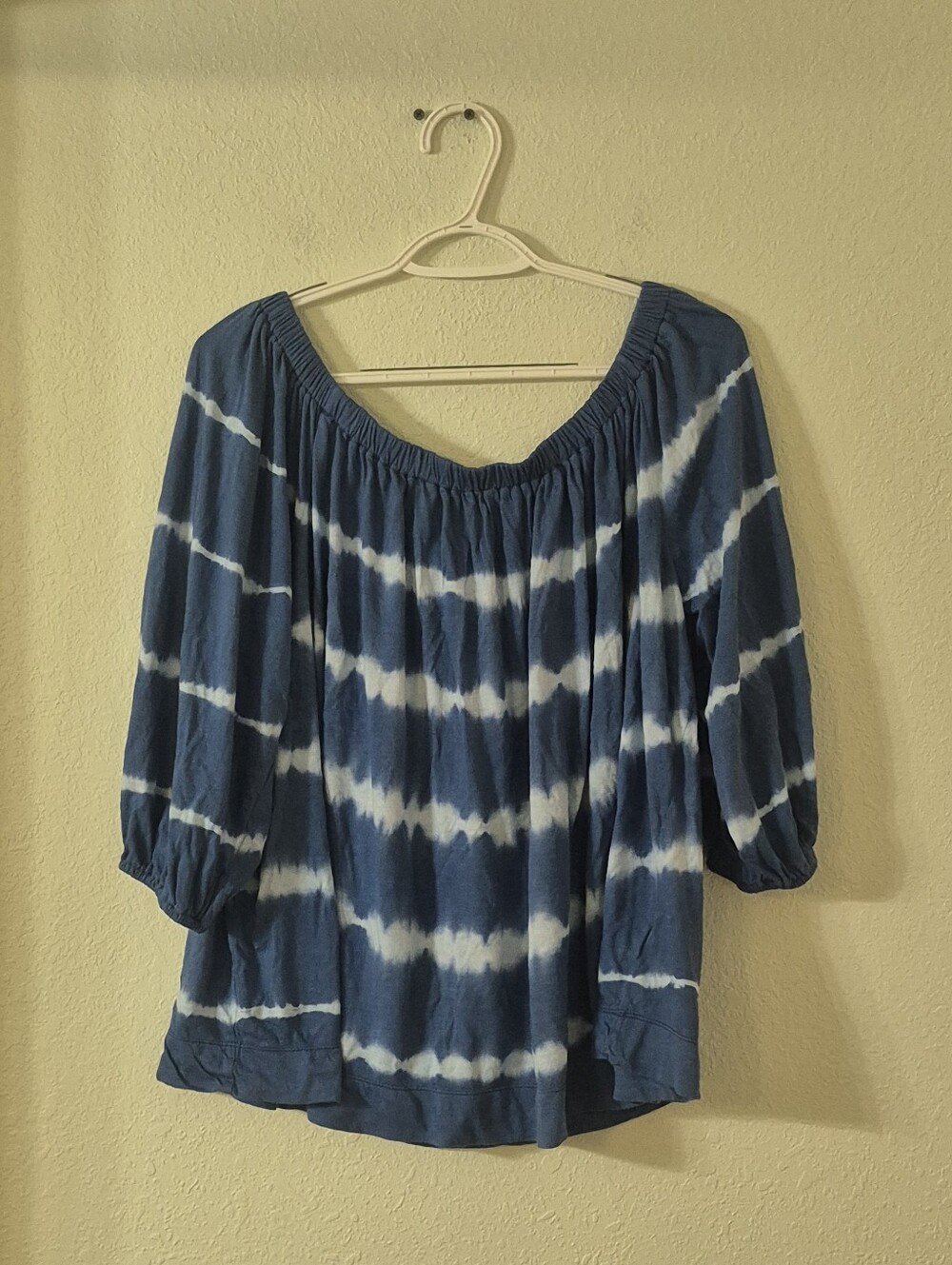 Chaps Blue and White Tie-Dye Off-Shoulder Peasant Blouse